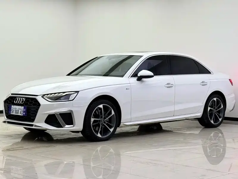 Audi A4L, 2022