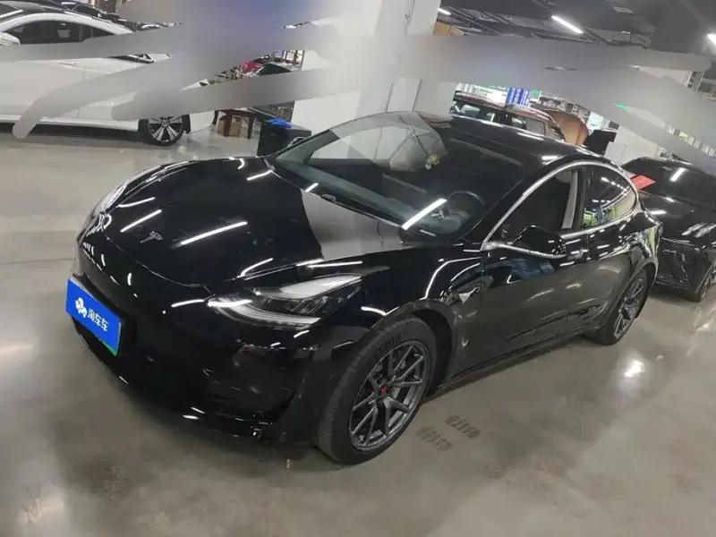 Tesla Model 3, 2021