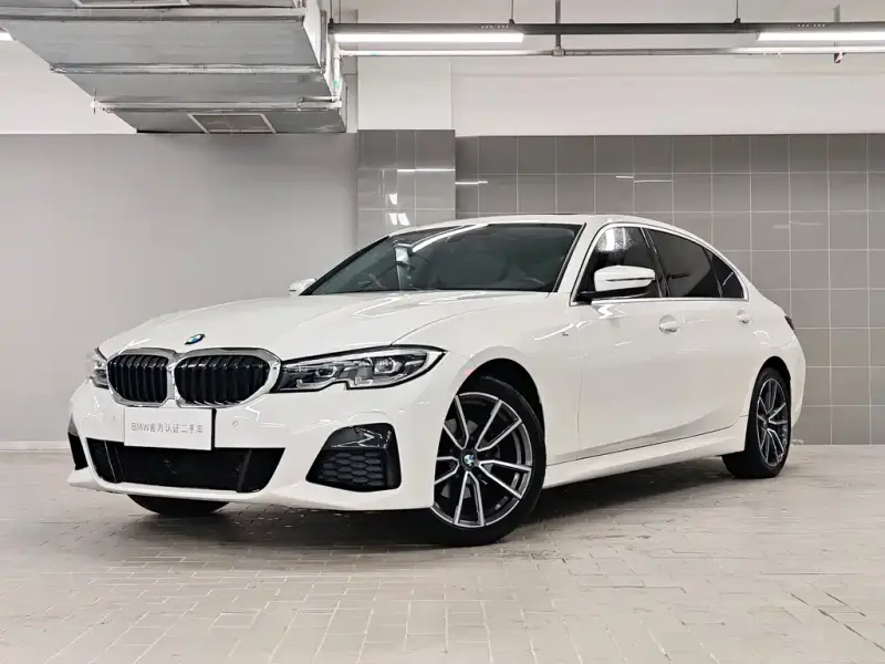 BMW 3 Series, 2022