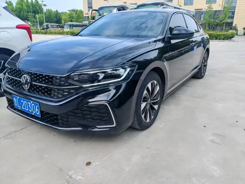 Volkswagen Passat, 2023