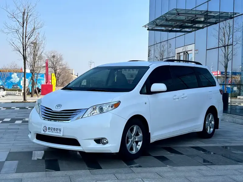 Toyota Sienna, 2017