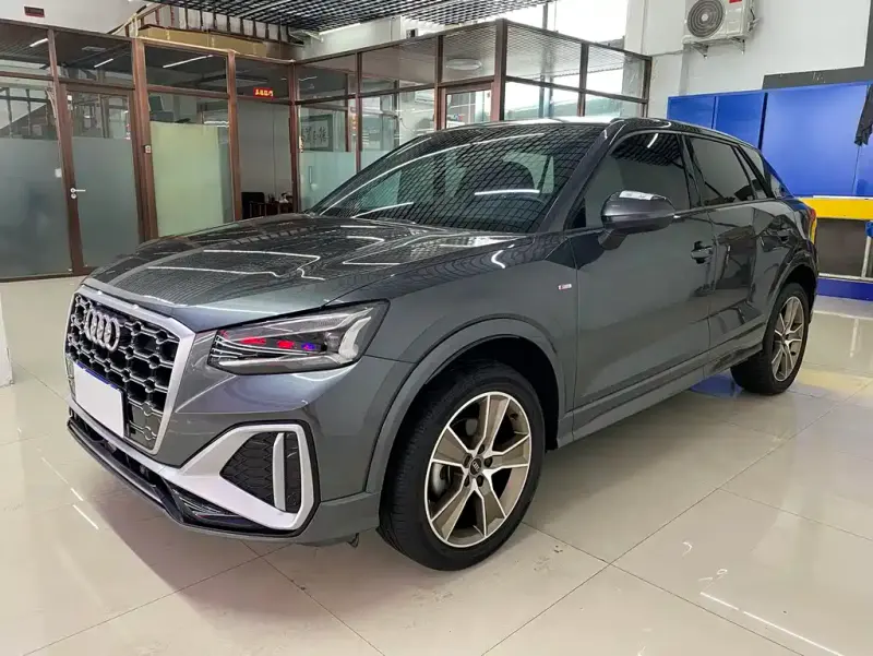 Audi Q2L, 2022