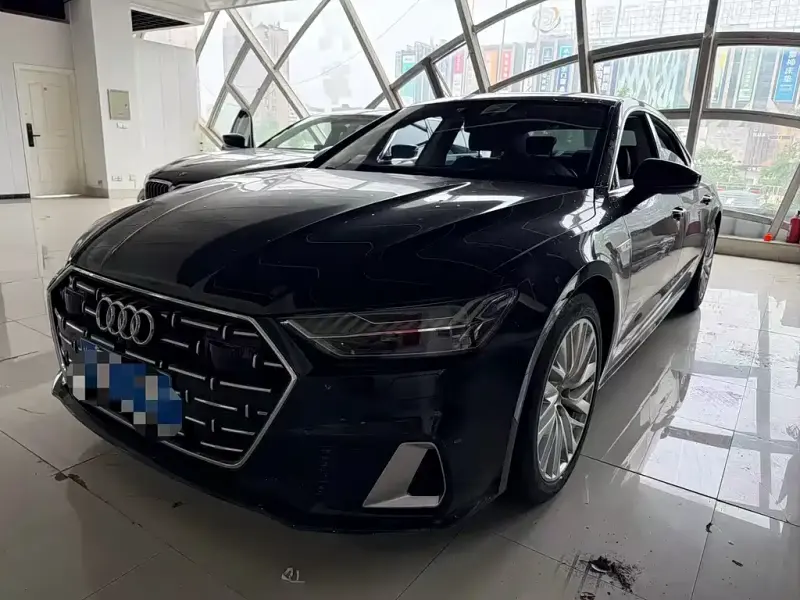 Audi A7L, 2022