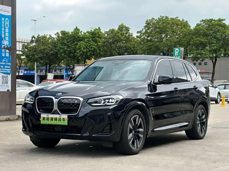 BMW iX3, 2024