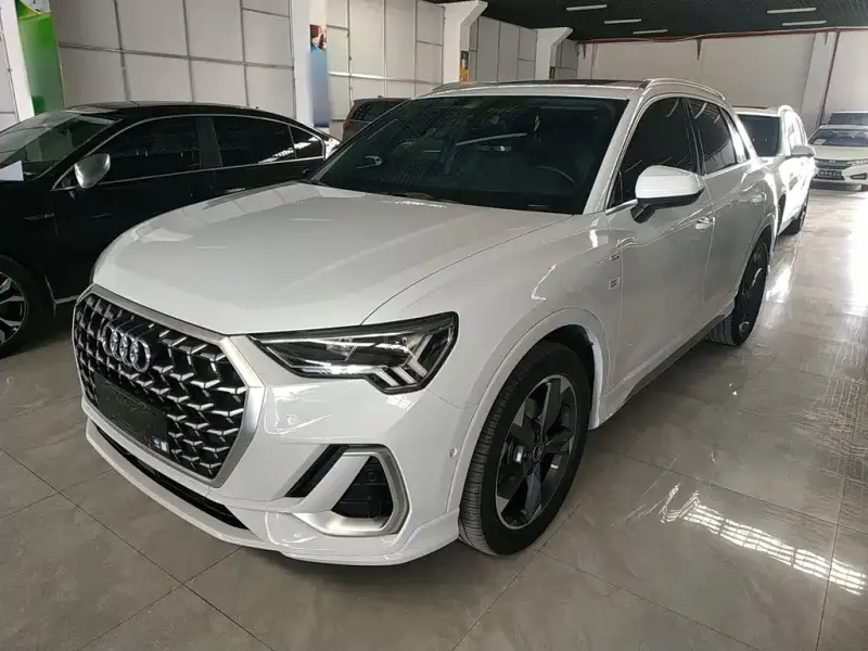 Audi Q3, 2023