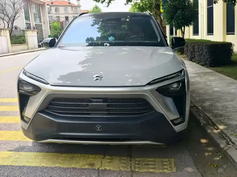NIO ES8, 2022