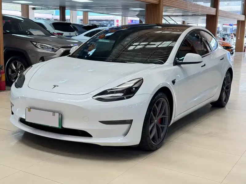 Tesla Model 3, 2021