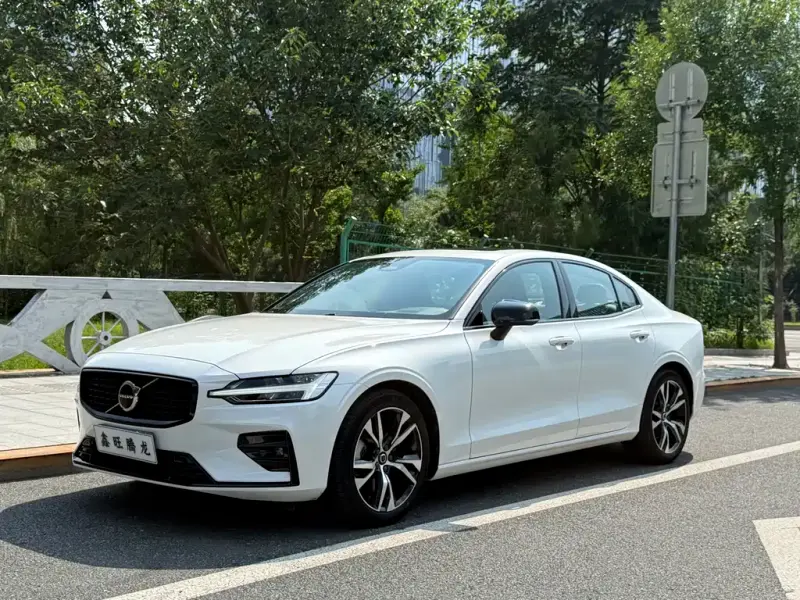 Volvo S60, 2024