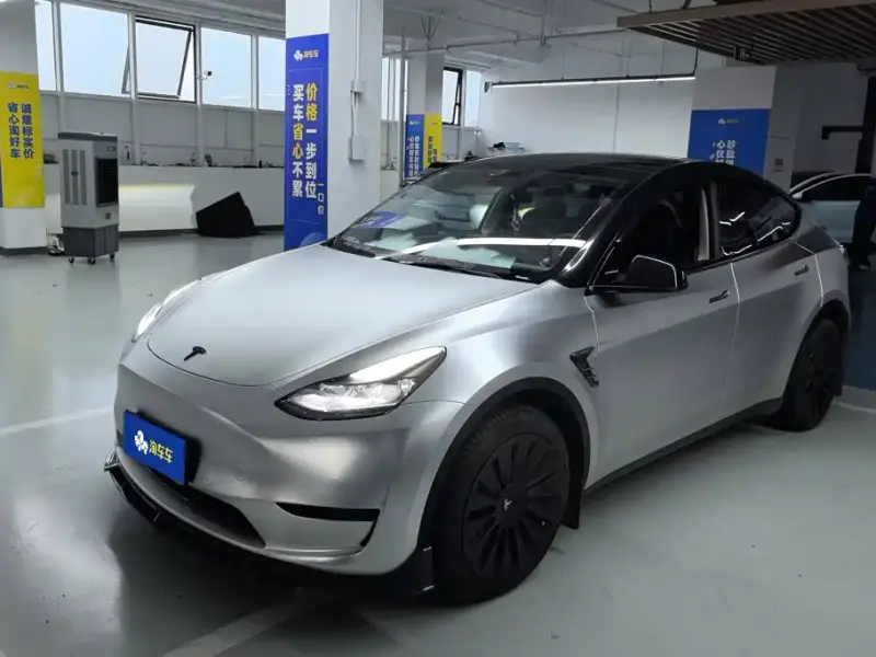 Tesla Model Y, 2023