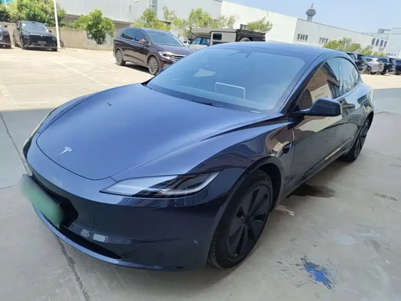 Tesla Model 3, 2024