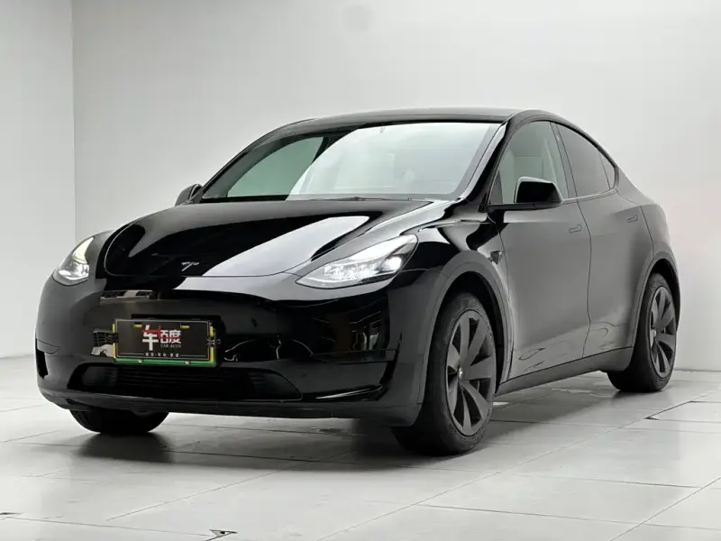 Tesla Model Y, 2023