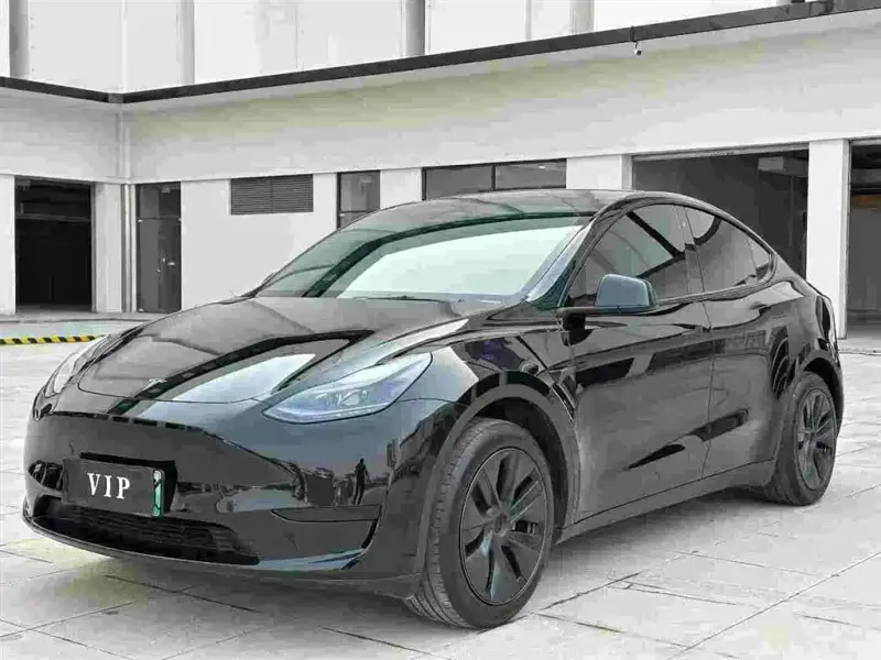Tesla Model Y, 2023