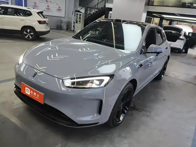 AITO M5, 2025