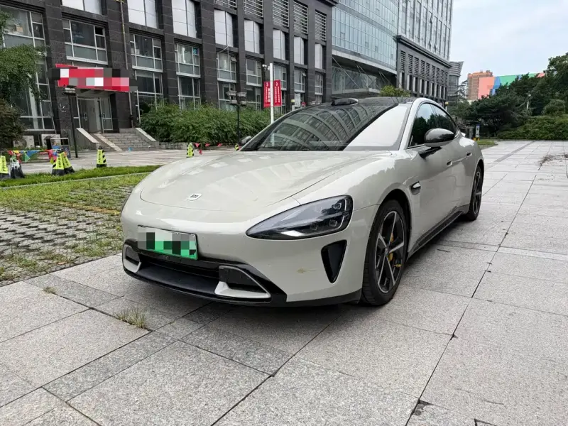 Xiaomi SU7, 2025
