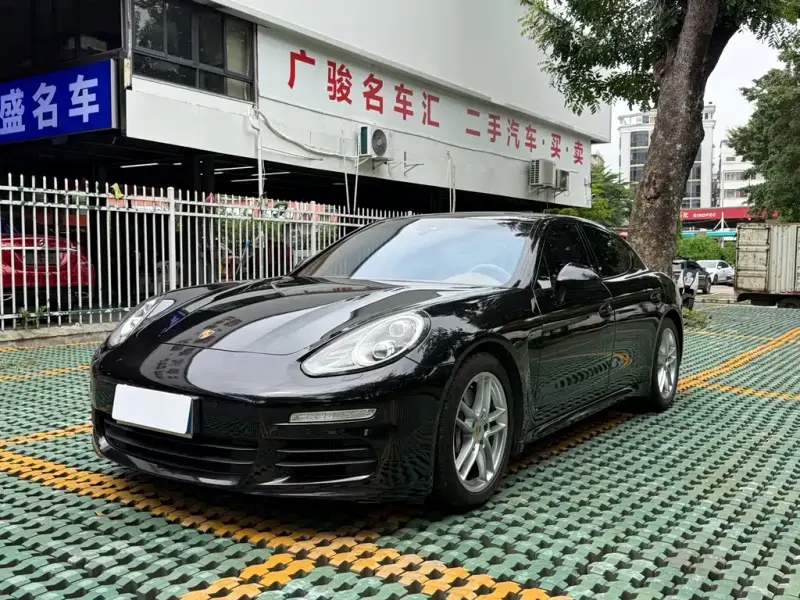 Porsche Panamera, 2017