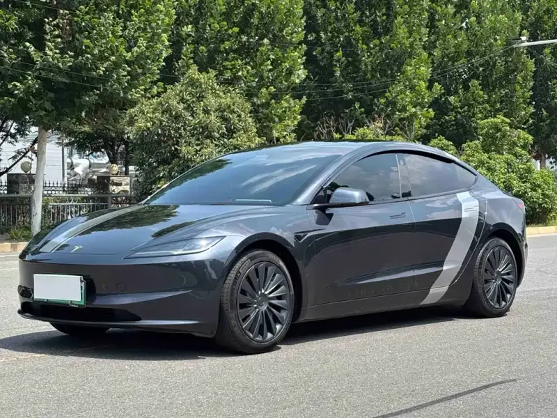Tesla Model 3, 2024