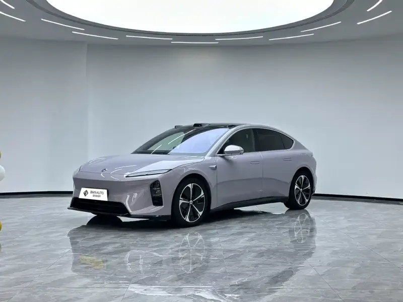 NIO ET5, 2025