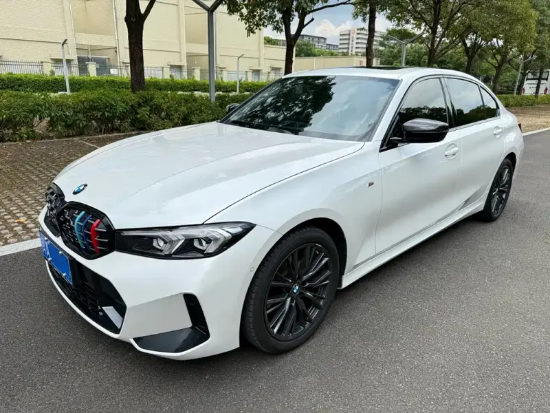 BMW 3 Series, 2023