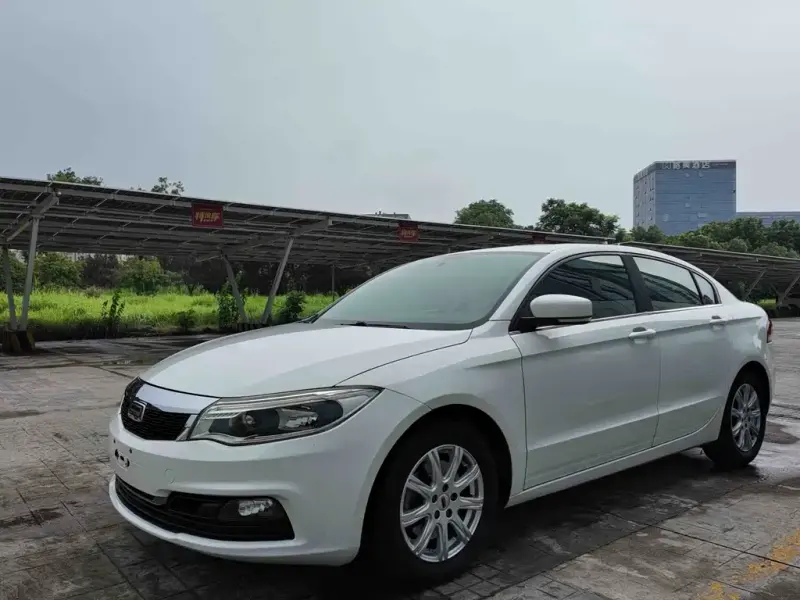 Qoros 3, 2015