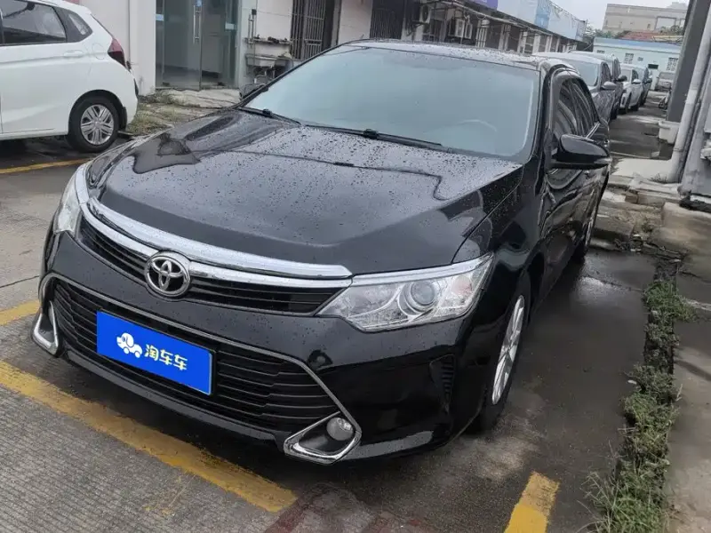 Toyota Camry, 2016