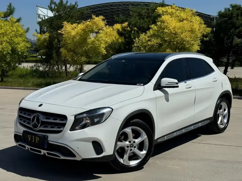Mercedes-Benz GLA, 2017