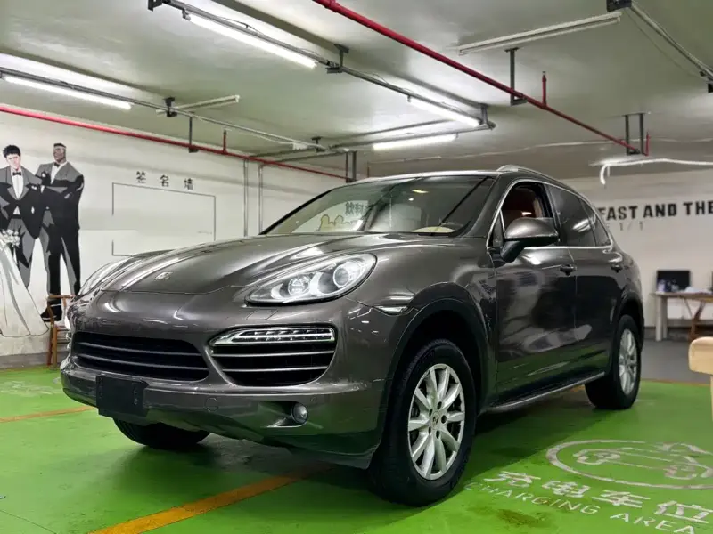 Porsche Cayenne, 2011