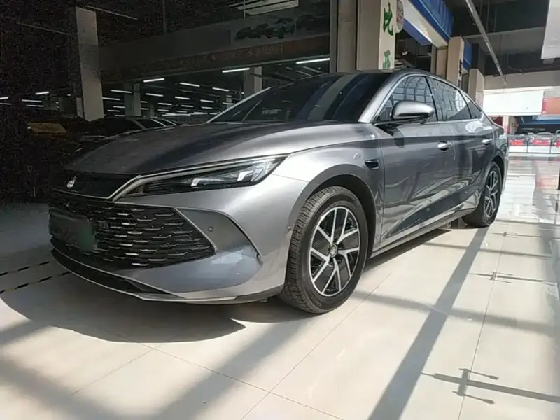 BYD Qin L, 2025
