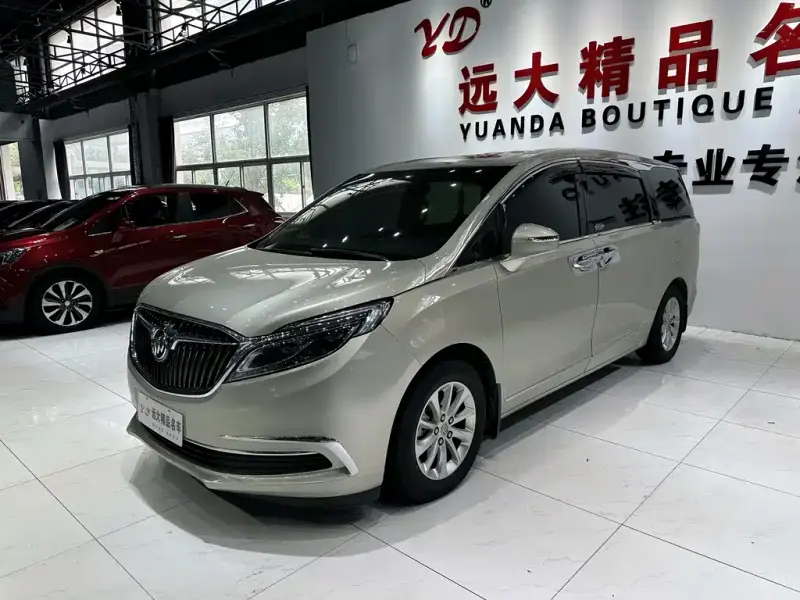 Buick GL8, 2017