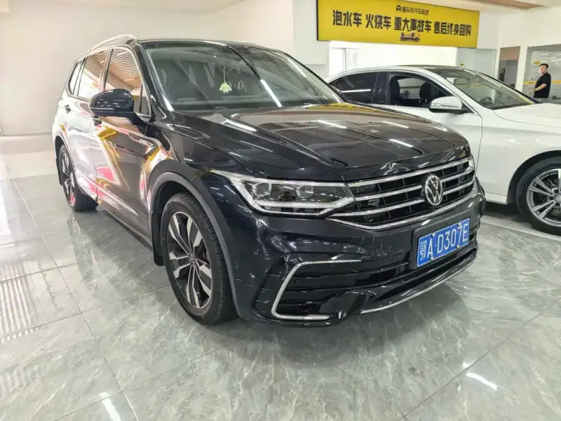 Volkswagen Tiguan L, 2022