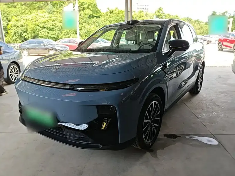 Leapmotor B10, 2025