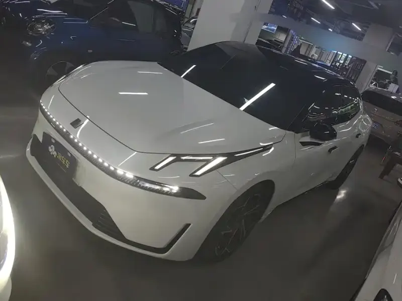 Lynk & Co 07 EM-P, 2024