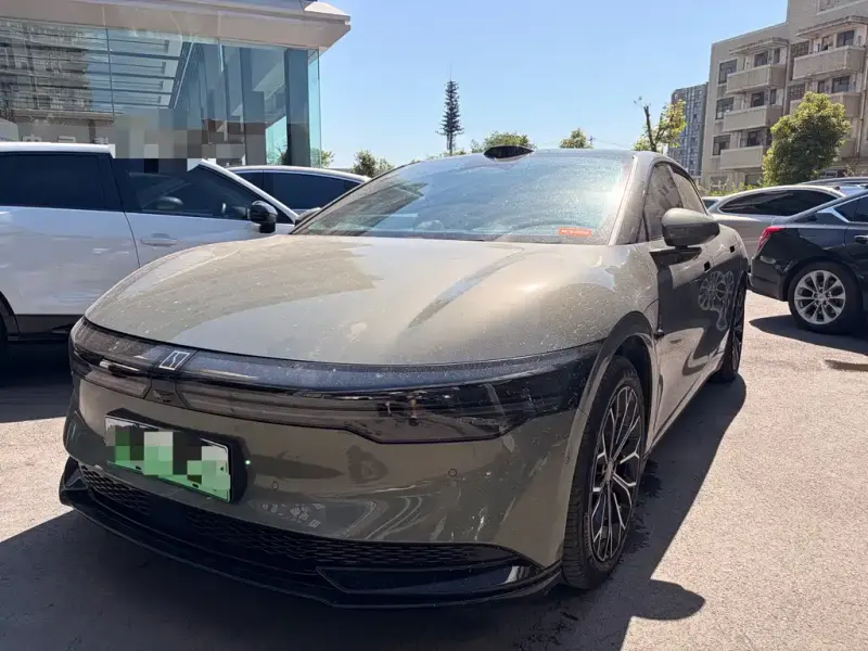 Zeekr 007, 2024