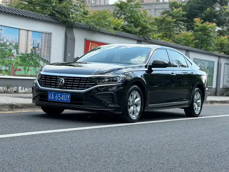 Volkswagen Passat, 2022