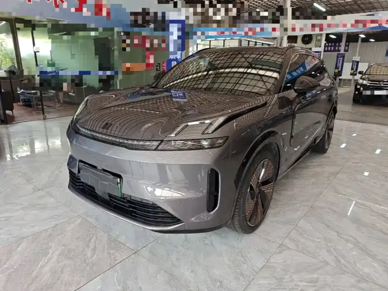 Lynk & Co 08 EM-P, 2023