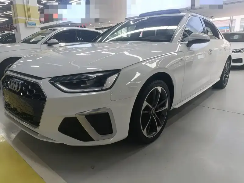 Audi A4L, 2023