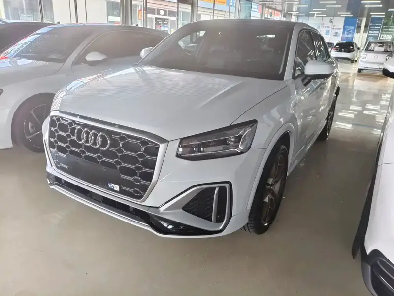 Audi Q2L, 2023