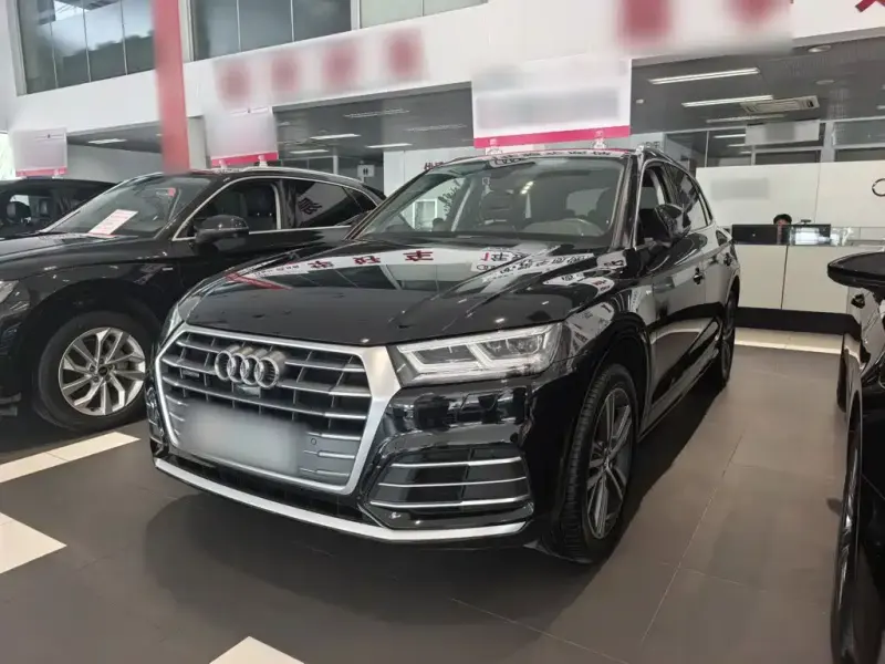 Audi Q5L, 2021