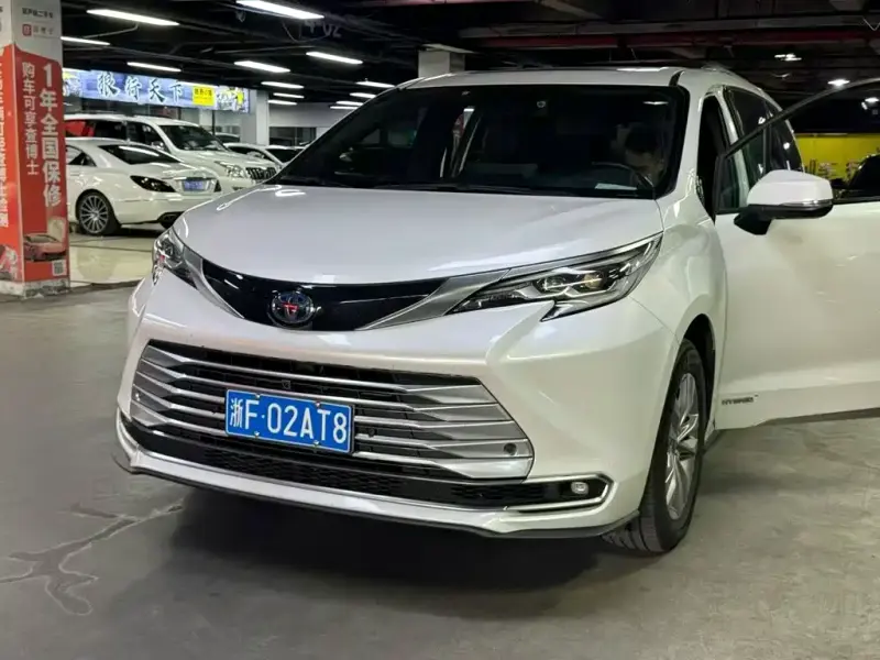 Toyota Sienna, 2022