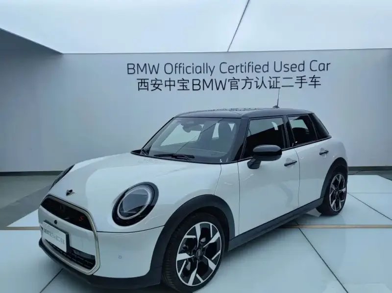 MINI Mini, 2024