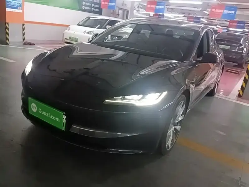 Tesla Model 3, 2025