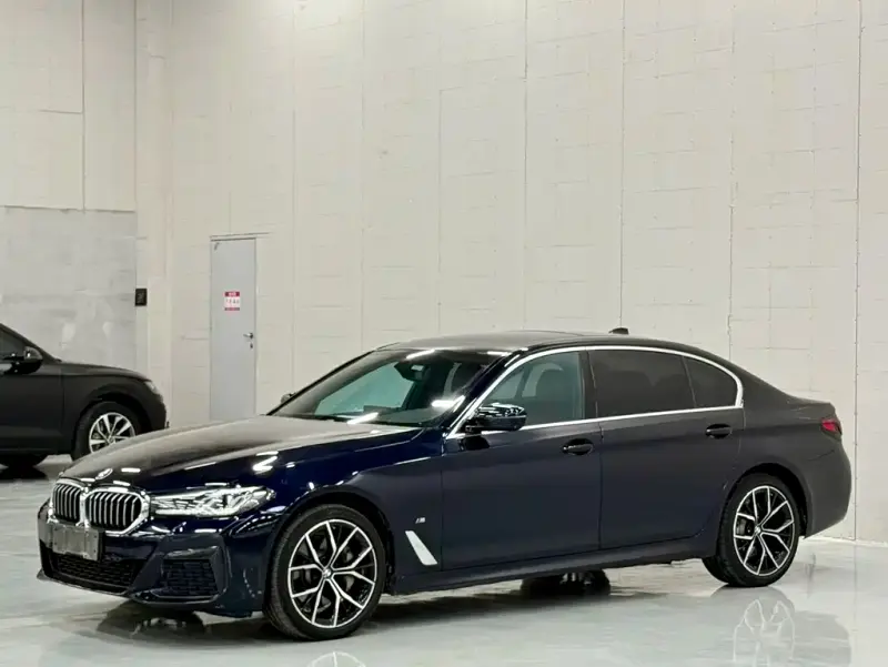 BMW 5 Series, 2022