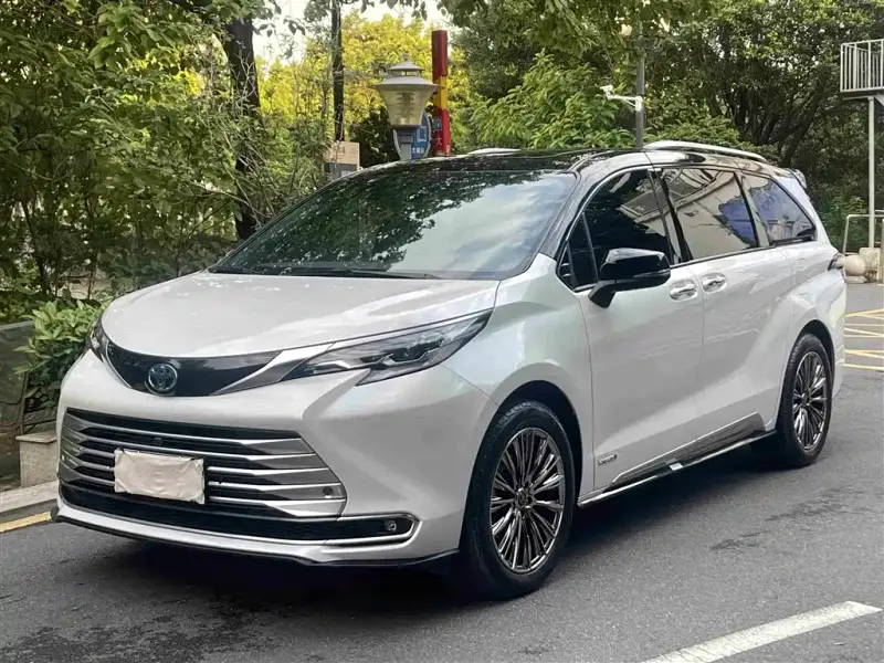 Toyota Sienna, 2022