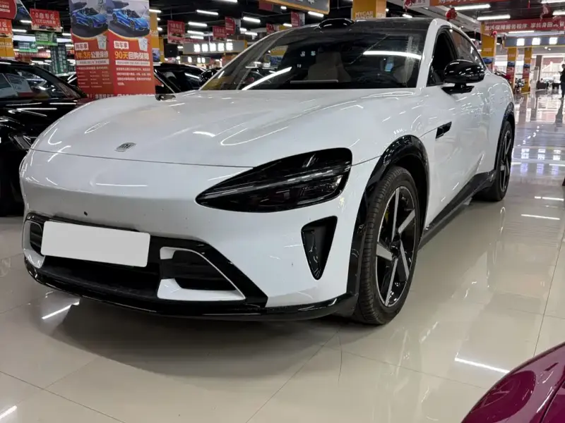 Xiaomi YU7, 2025