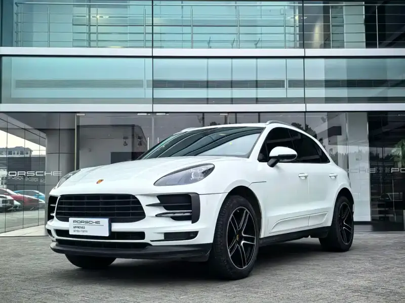 Porsche Macan, 2021