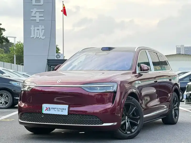 AITO M7, 2025