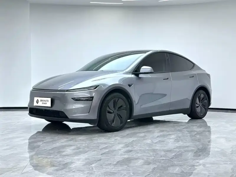 Tesla Model Y, 2025