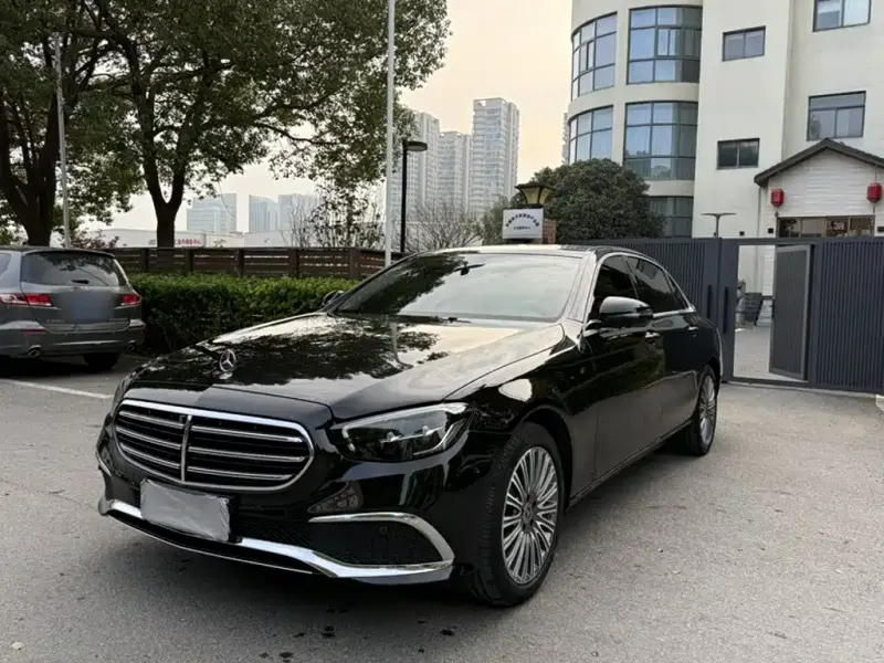 Mercedes-Benz E-Class, 2023