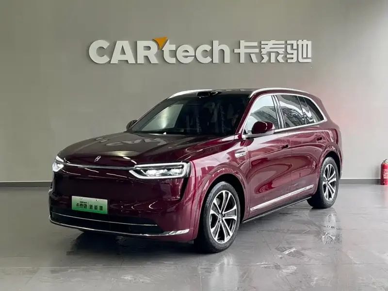 AITO M7, 2025