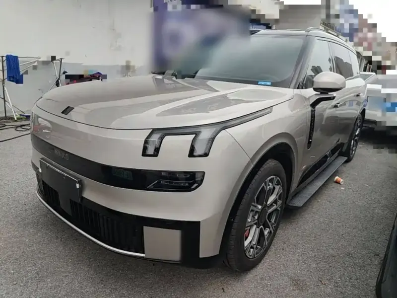 Lynk & Co 900, 2025