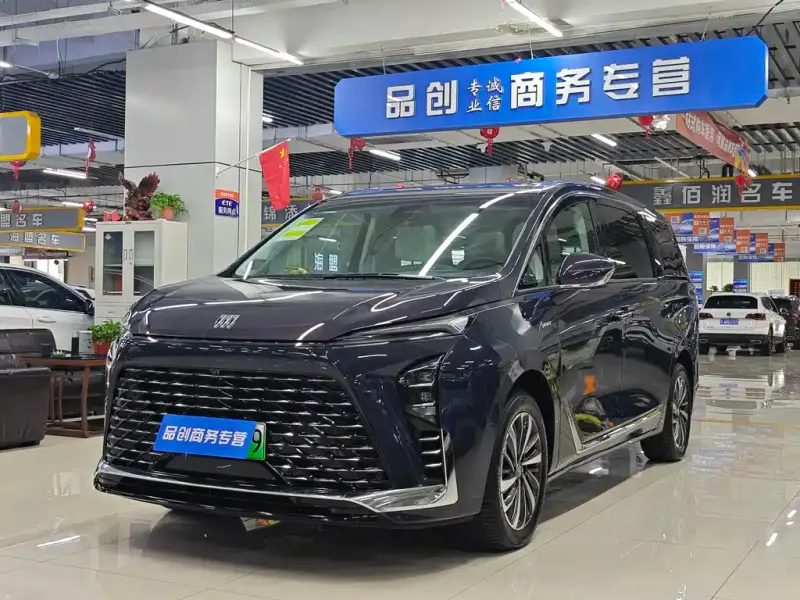 Buick GL8 Hybrid, 2025